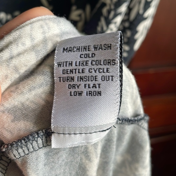 Cabi Black and White Floral Wrap Dress Medium - Picture 3 of 11